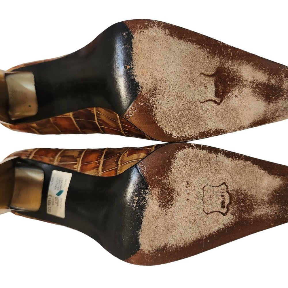 Stuart Weitzman Brown Tortoise Shell Leather Pump - image 8